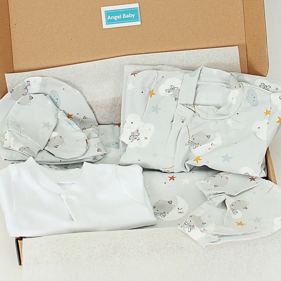 Set Corredino per Neonato - Inverno... Set Corredino per Neonato - Inverno...