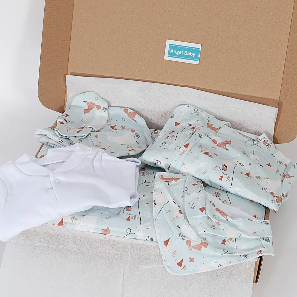 Set Corredino per Neonato - Inverno... Set Corredino per Neonato - Inverno...