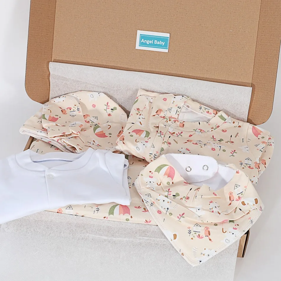 Set Corredino per Neonato - Inverno... Set Corredino per Neonato - Inverno...